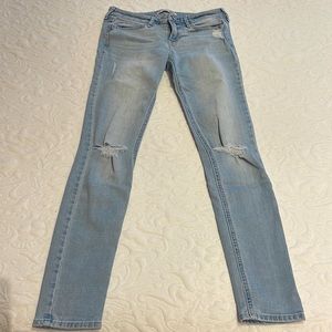 Women’s Hollister skinny jeans